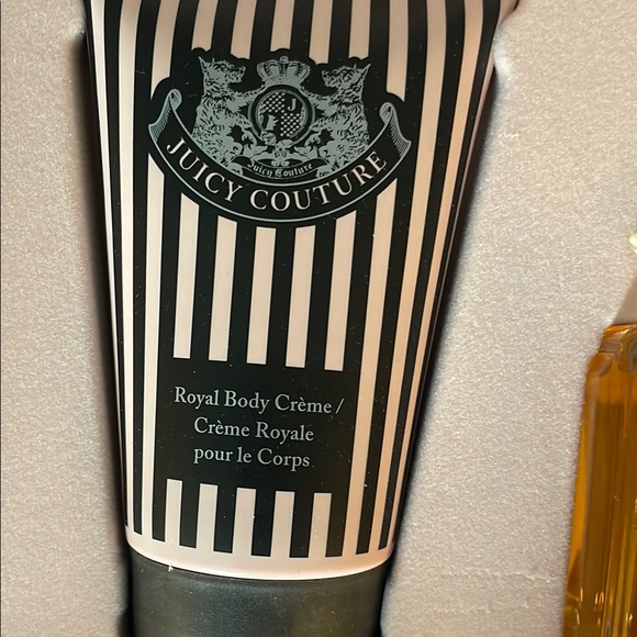 Juicy Couture Pink and Black Gift Set - Picture 4 of 8